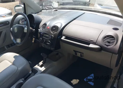 2006 Volkswagen New Beetle 2.5 из США, поврежденный, VIN 3VWRG31Y36M319727